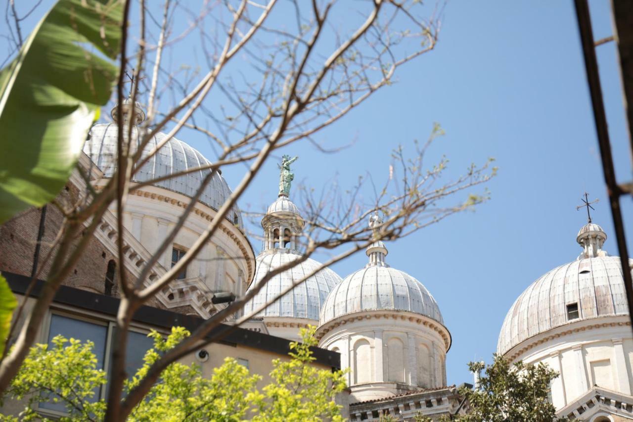 Om Plus Santa Giustina Padova Bagian luar foto