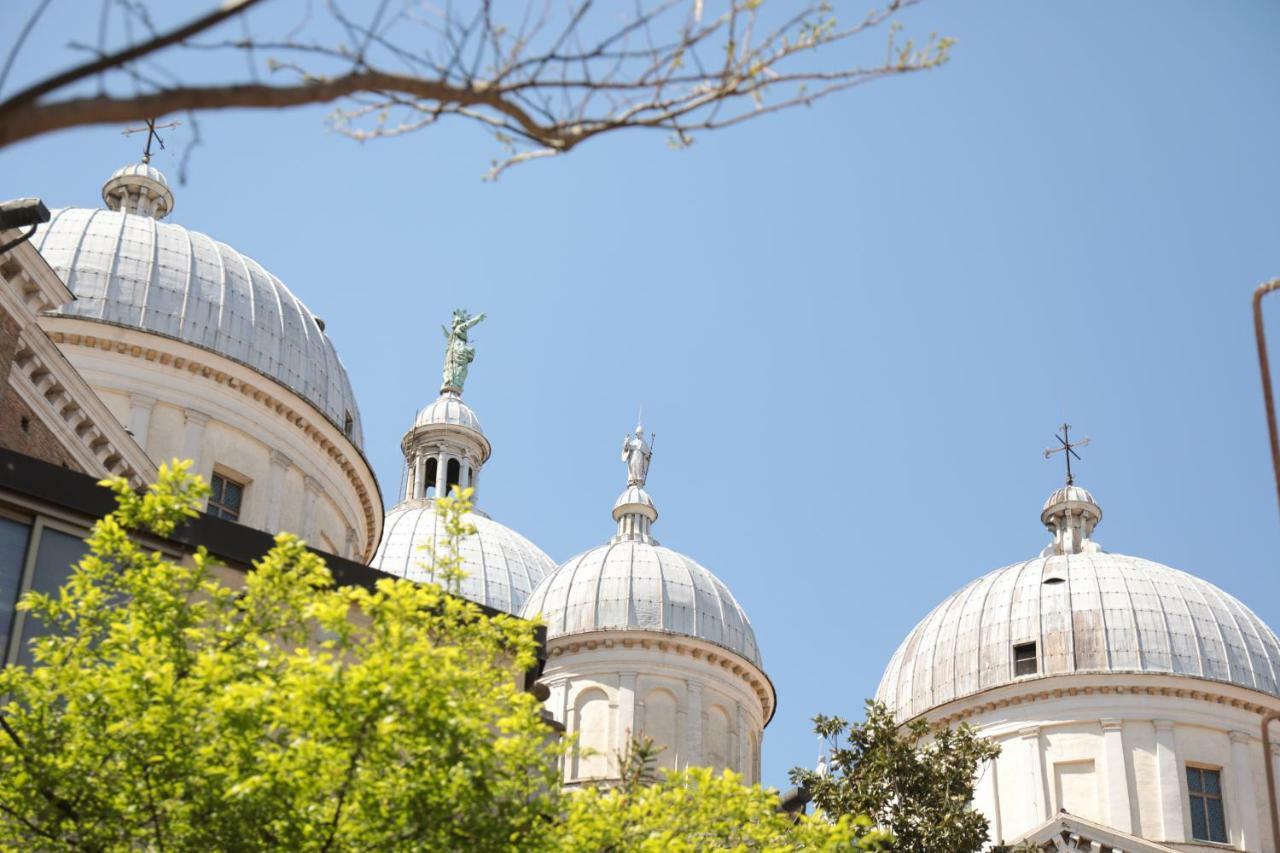 Om Plus Santa Giustina Padova Bagian luar foto